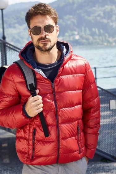 Žieminė vyriška striukė James & Nicholson | JN 1060 Men's Lightweight Hooded Down Jacket