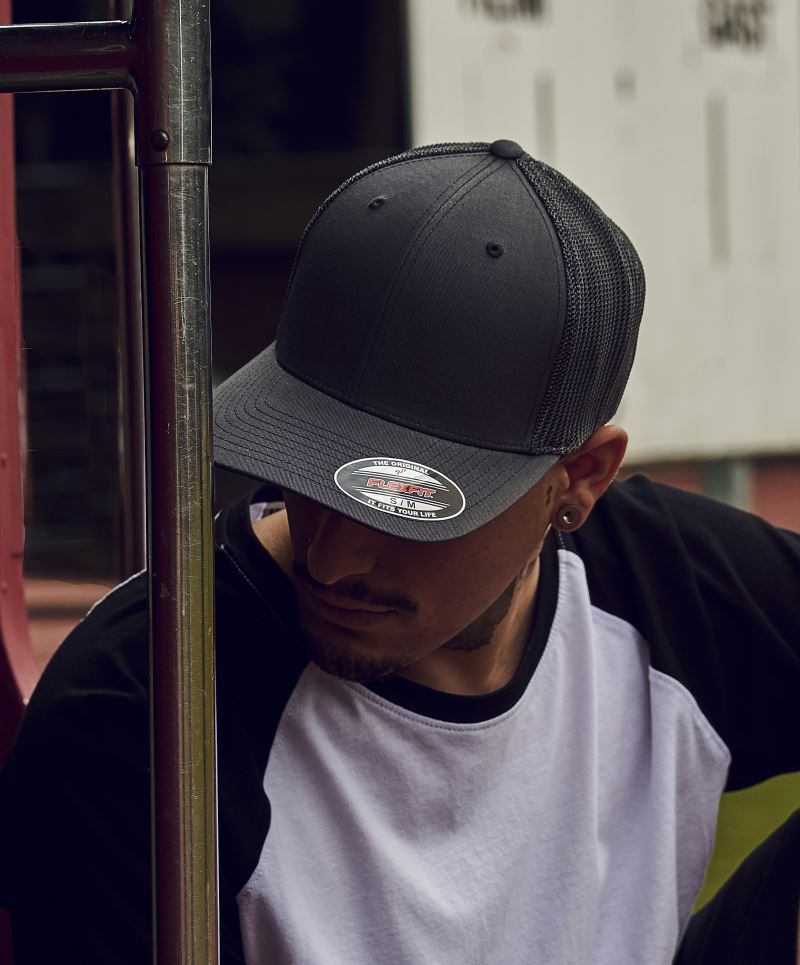 Vasarinės kepurės Flexfit | 6511 Flexfit Mesh Trucker Cap