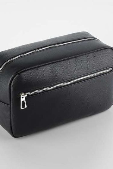 Quadra | QD779 Cosmetics/Accessory Bag "Tailored Luxe"