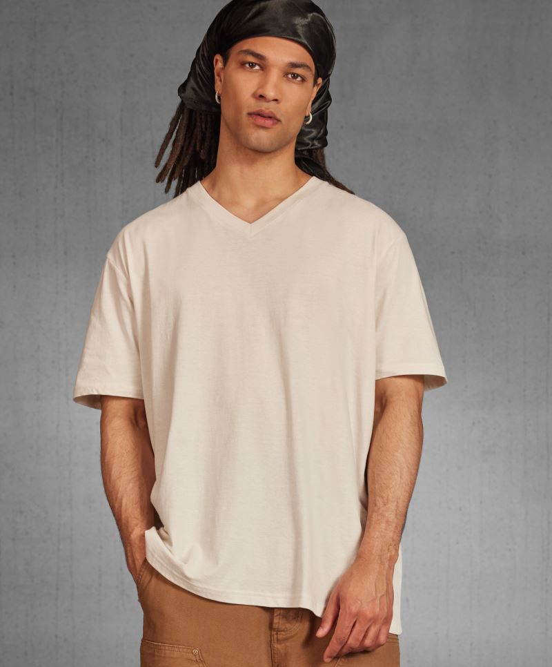 B&C | #E150 V V-Neck T-Shirt